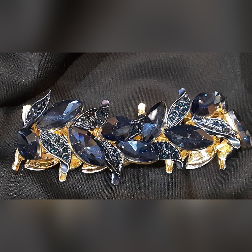 ROYALLY Elegant Blue and Gold Women's Bracelet J184
